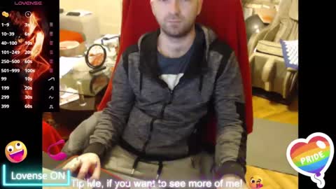 Snapshot of hairyass25yo chatting on 03.11.25 Puppy3 StockyDaddiesmusclebearsbeefybigmans online show from 03.11.25