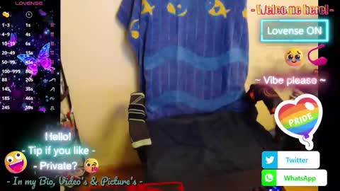 Snapshot of hairyass25yo chatting on 10.14.25 Puppy3 StockyDaddiesmusclebearsbeefybigmans online show from 10.14.25