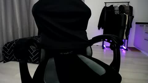 Adam online show from 10.05.25