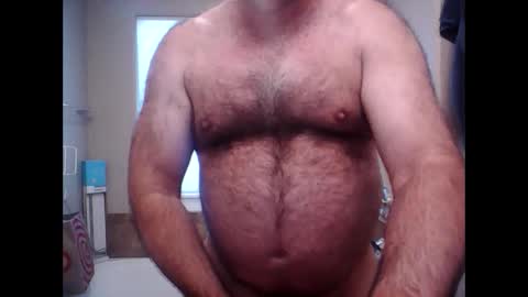 Snapshot of hairydaddreams chatting on 10.21.25 hairydaddreams online show from 10.21.25