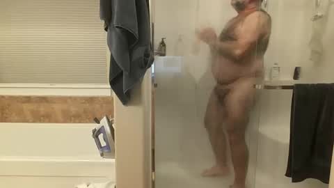 Snapshot of hairydaddreams chatting on 12.04.25 hairydaddreams online show from 12.04.25