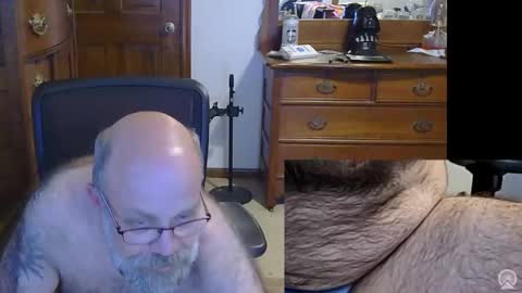 HairyDaddyBear69 online show from 09.18.25