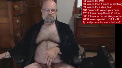 Snapshot of hairydaddybear69 chatting on 06.27.26 HairyDaddyBear69 online show from 06.27.26