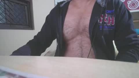 Snapshot of hairyguy1212 chatting on 11.27.25 Hairyguy121 online show from 11.27.25