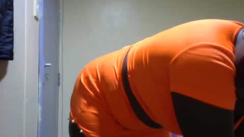 hairypussybigassy001 online show from 01.24.25