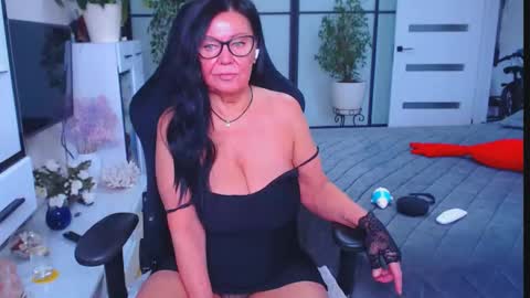 Monika online show from 09.30.25