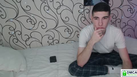 Snapshot of hairyrabbit666 chatting on 12.16.24 Davis and James online show from 12.16.24