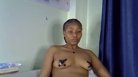 Snapshot of haizel_ebony chatting on 10.23.25 haizel online show from 10.23.25
