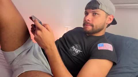 Independent       model  online show from 01.14.26