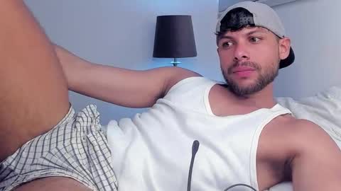 Independent       model  online show from 03.16.26