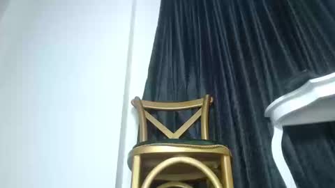 Snapshot of halley_raven chatting on 09.22.25 Halley Raven online show from 09.22.25