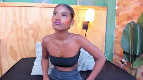 Snapshot of halleylorens chatting on 02.18.26 Halley Lorens online show from 02.18.26