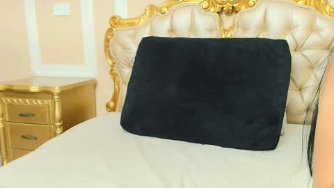 Hallie Stone online show from 03.09.26