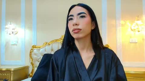 Hallie Stone online show from 04.04.26