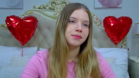 Snapshot of hallybradley chatting on 02.24.26 HallyBradley online show from 02.24.26