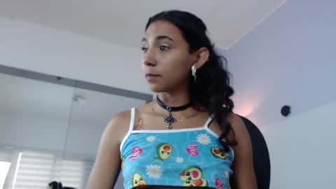 Snapshot of hamber_reyes chatting on 09.24.25 hamber_reyes online show from 09.24.25