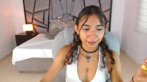 Snapshot of hamber_reyes chatting on 10.04.25 hamber_reyes online show from 10.04.25