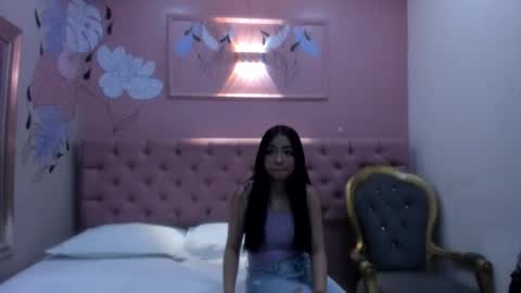 Hamvanessa  online show from 02.23.26