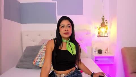 hanah_gray online show from 03.10.25