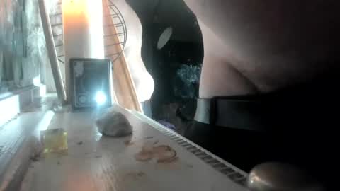 handncocknocum online show from 12.27.24