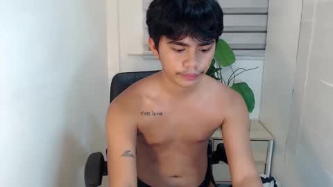 handsome_vanana online show from 02.19.25