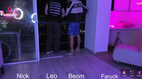 leonardfarrucknick and otis online show from 09.11.25