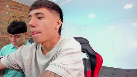 leonardfarrucknick and otis online show from 04.14.26