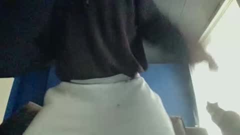 handsomeguy4ever online show from 10.26.25