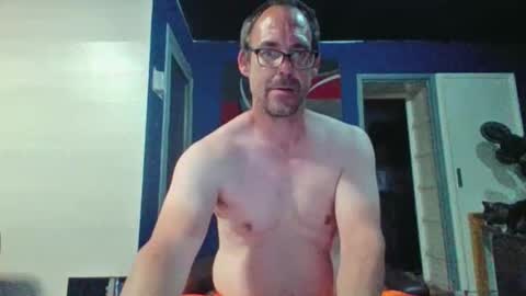 Snapshot of handsomeguy4ever chatting on 05.04.26 handsomeguy4ever online show from 05.04.26