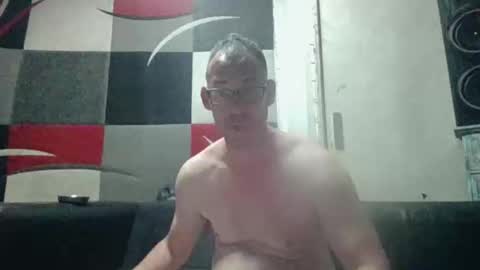 Snapshot of handsomeguy4ever chatting on 05.27.26 handsomeguy4ever online show from 05.27.26