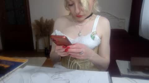 Ada Adelaida online show from 03.10.25