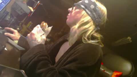 Snapshot of handyman5303 chatting on 02.08.25 Handystudman online show from 02.08.25