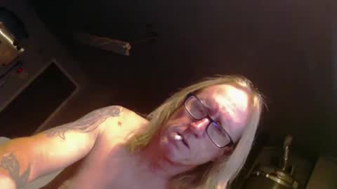 Snapshot of handyman5303 chatting on 02.21.25 Handystudman online show from 02.21.25