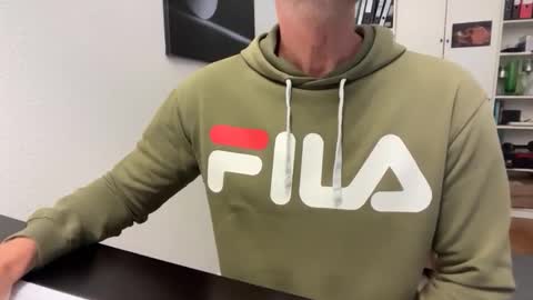 hanky online show from 12.01.25