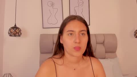 hanna__evans_ online show from 09.27.25