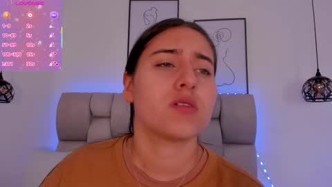 hanna__evans_ online show from 01.12.26