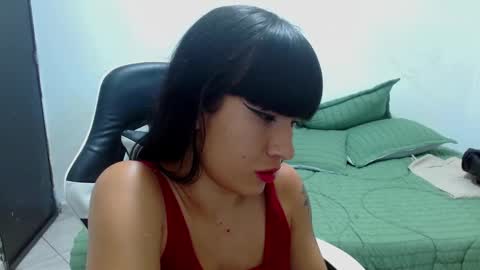 Snapshot of hanna_bella21 chatting on 10.22.25 Hanna online show from 10.22.25