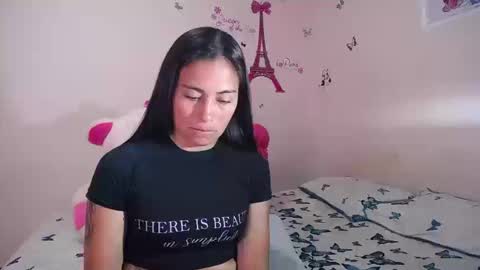 Snapshot of hanna_girl21 chatting on 02.25.26 HANNA online show from 02.25.26