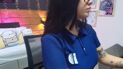 Snapshot of hanna_kimura chatting on 02.18.26 Hanna online show from 02.18.26