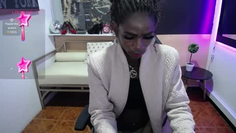 hanna_lamber online show from 12.11.24