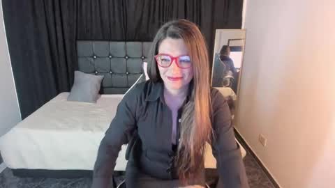 hanna_ma online show from 09.30.25