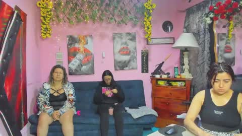 Snapshot of hanna_mature01 chatting on 04.17.26 Hanna online show from 04.17.26