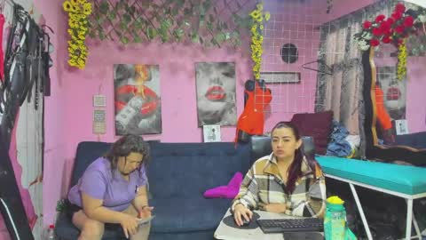 Snapshot of hanna_mature01 chatting on 05.19.26 Hanna online show from 05.19.26
