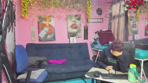 Snapshot of hanna_mature01 chatting on 05.28.26 Hanna online show from 05.28.26