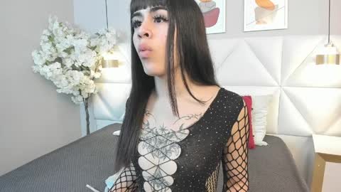 Snapshot of hanna_mitsury chatting on 04.11.26 Hanna online show from 04.11.26