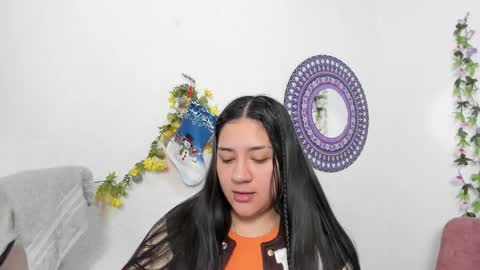 Camila online show from 01.04.25