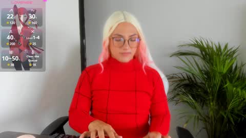 Snapshot of hanna_sofi4 chatting on 12.20.24 Hanna Capicorn online show from 12.20.24