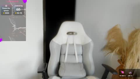 Snapshot of hanna_sofi4 chatting on 01.15.25 Hanna Capicorn online show from 01.15.25