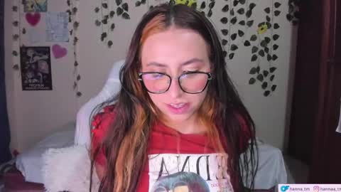 Snapshot of hanna_tm chatting on 04.23.26 Hanna online show from 04.23.26
