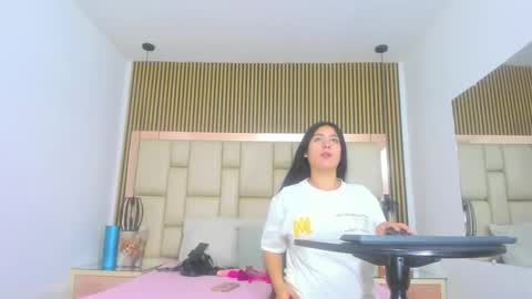 hannaANDcherri online show from 11.25.25